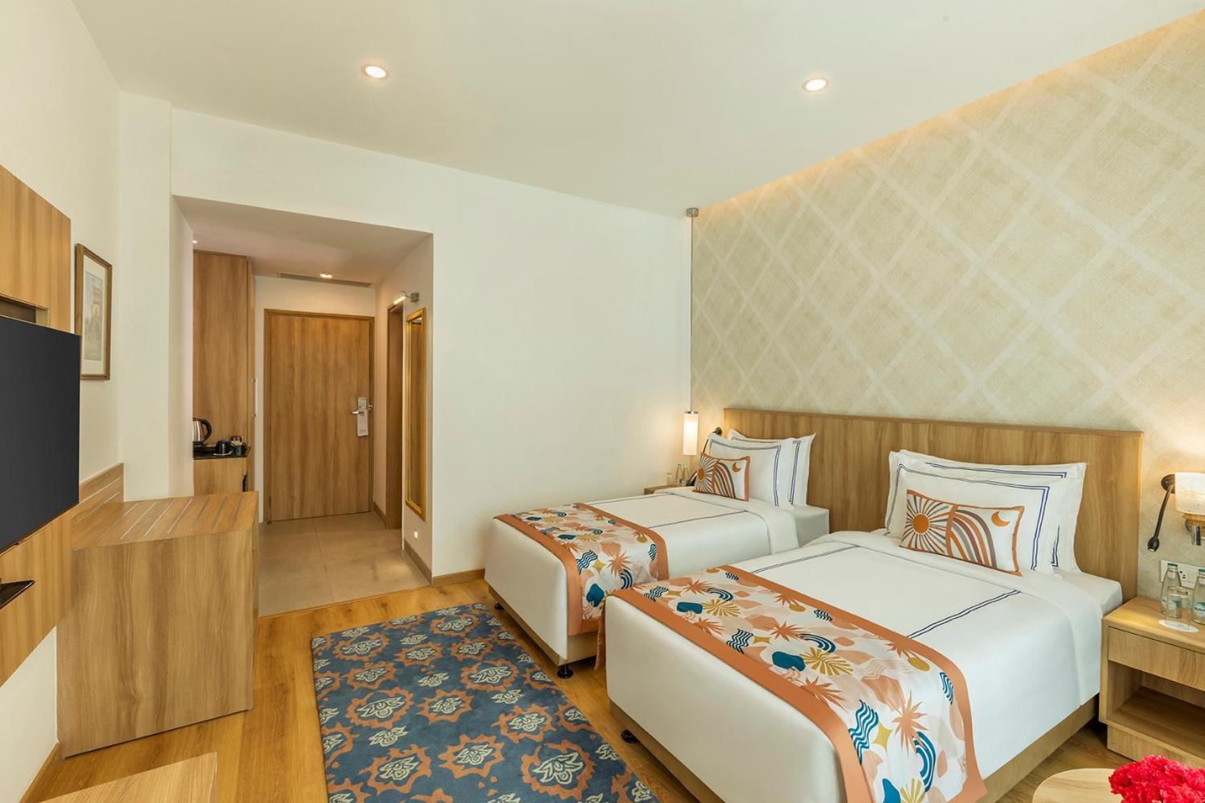 Expoinn And Convention Hotel
